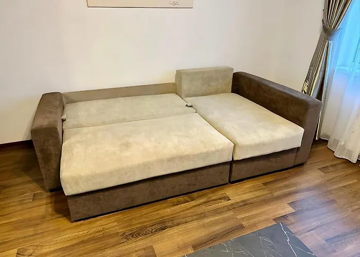 Modern Residential شقة